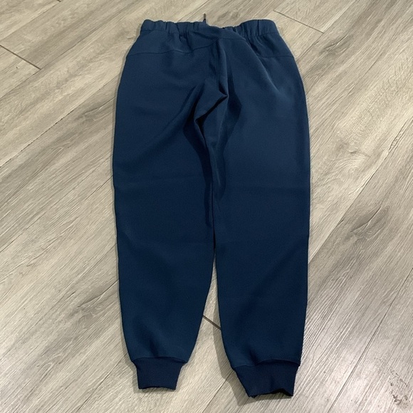 Lululemon License to Train High-Rise Pant Navy Blue     size 4 Joggers - Picture 12 of 13